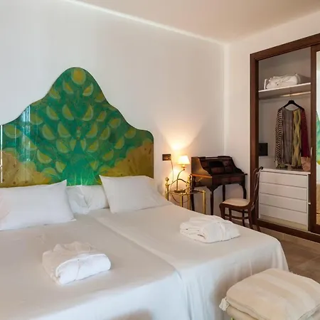 Villa With Direct Sea Access *