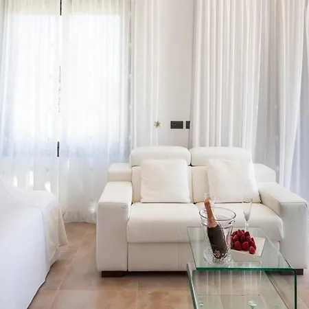 Villa With Direct Sea Access