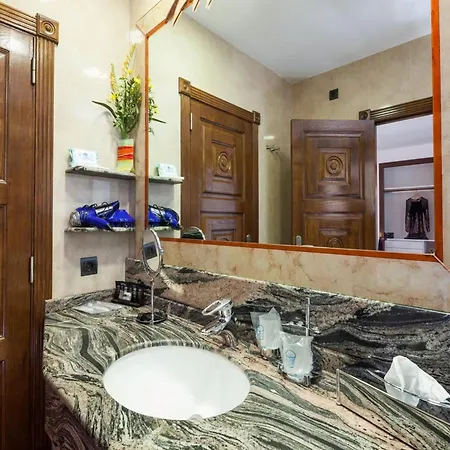 Villa With Direct Sea Access *